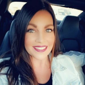 Meet your Posher, Stacylynn